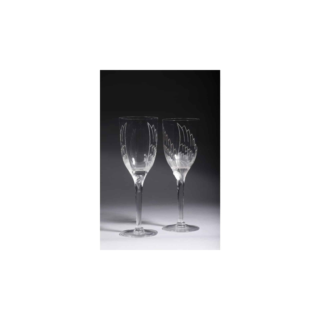 Marc Lalique Série de 8 Flutes à Champagne | Biron Marc Lalique Série de 8 Flutes à Champagne