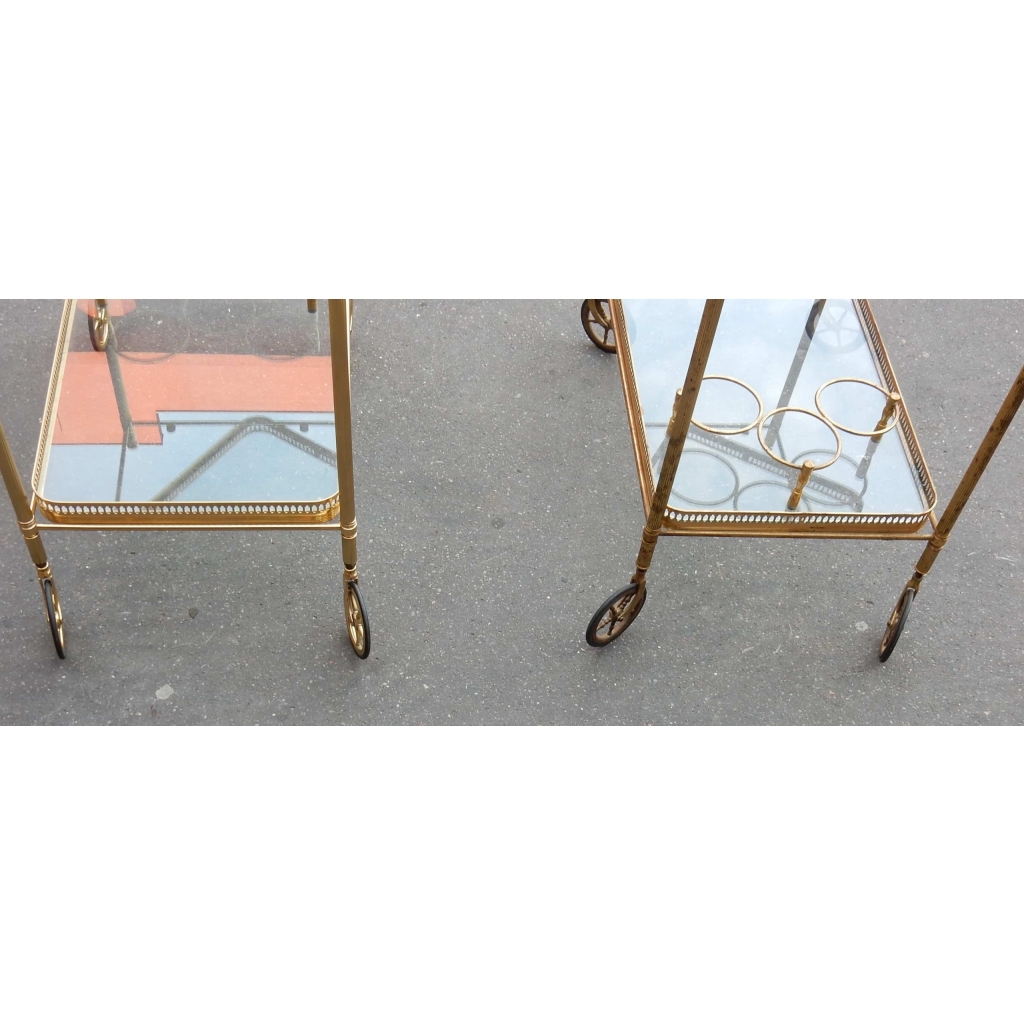 1950/70 Paire de Dessertes Roulantes Maison Bagués en Laiton Style L XVI | Biron 1950/70 Paire de Dessertes Roulantes Maison Bagués en Laiton Style L XVI