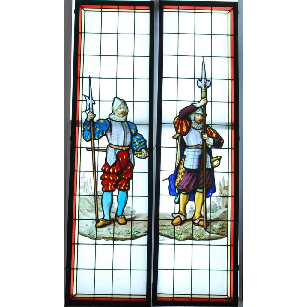 PAIRE DE VITRAUX RENAISSANCE | Biron ||||||