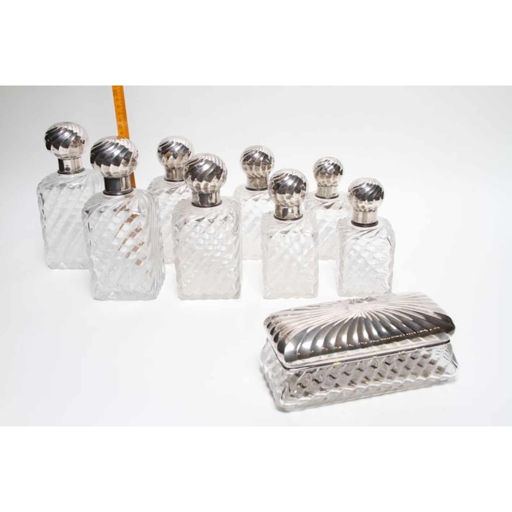 CARDEILHAC & BACCARAT XIXe Important NECESSAIRE de TOILETTE | Biron CARDEILHAC & BACCARAT XIXe Important NECESSAIRE de TOILETTE