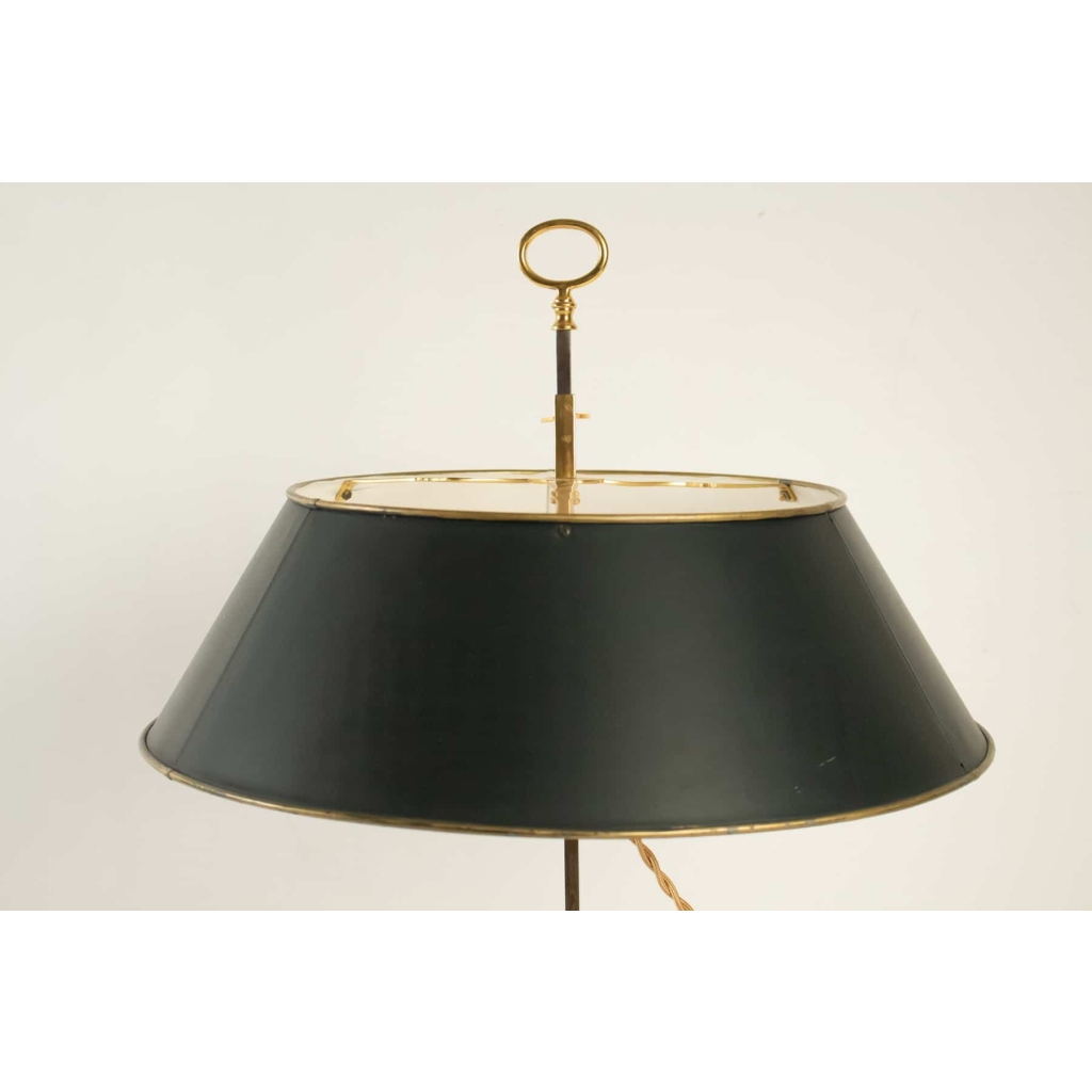 Lampe bouillotte de style Louis XVI. | Biron Lampe bouillotte de style Louis XVI.