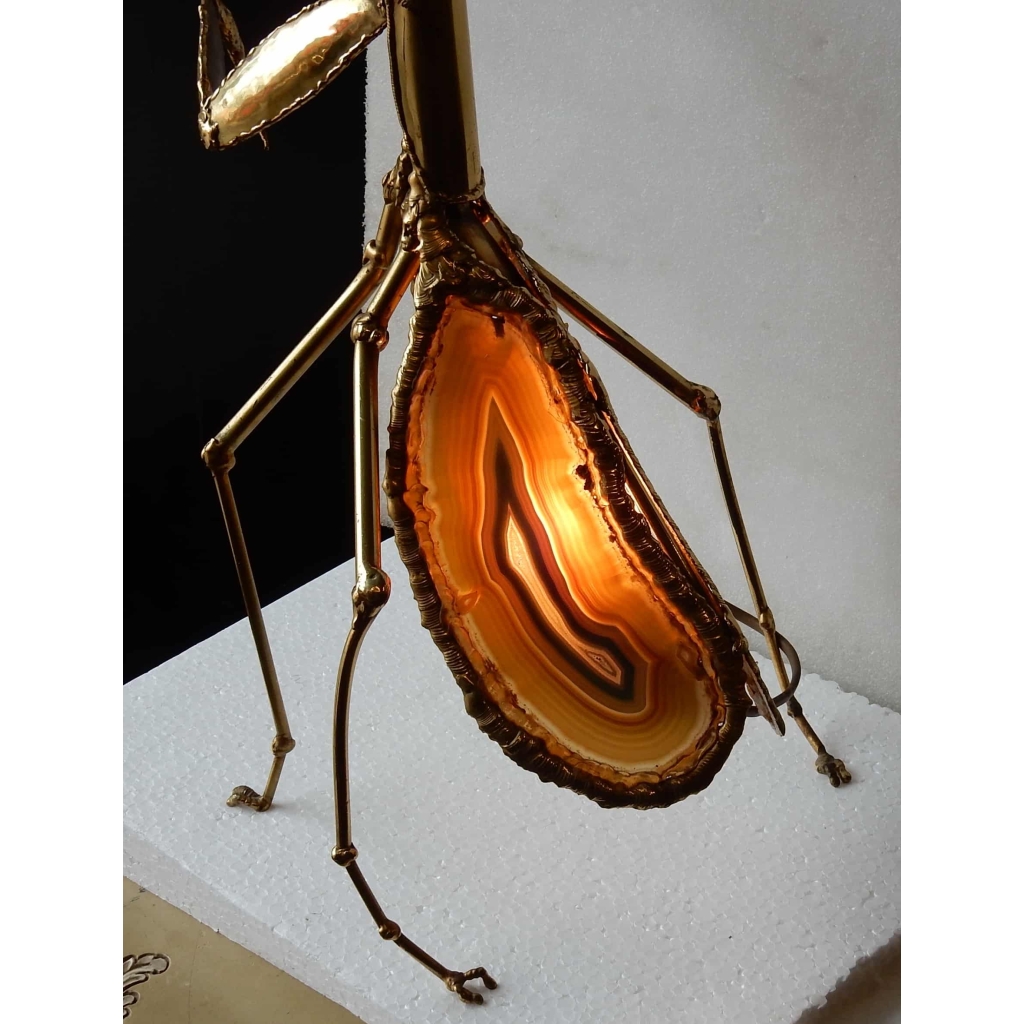 1970′ Lampe Mante Religieuse En Laiton Avec Agates Eclairante Signée Isabelle Faure | Biron 1970' Lampe Mante Religieuse En Laiton Avec Agates Eclairante Signée Isabelle Faure