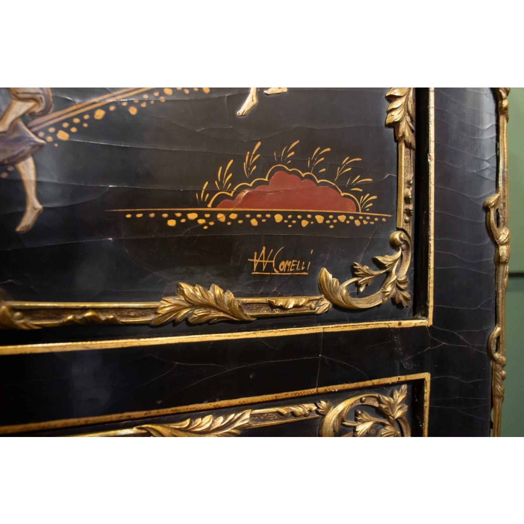 Secrétaire en laque de style Louis XV. 9