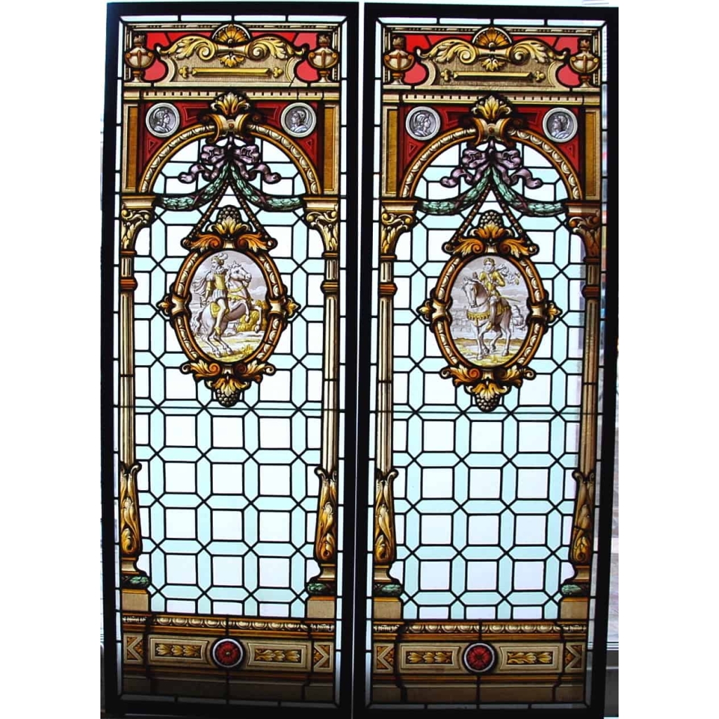PAIRE DE VITRAUX RENAISSANCE | Biron |||||