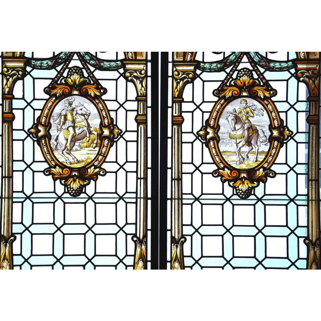 PAIRE DE VITRAUX RENAISSANCE | Biron PAIRE DE VITRAUX RENAISSANCE