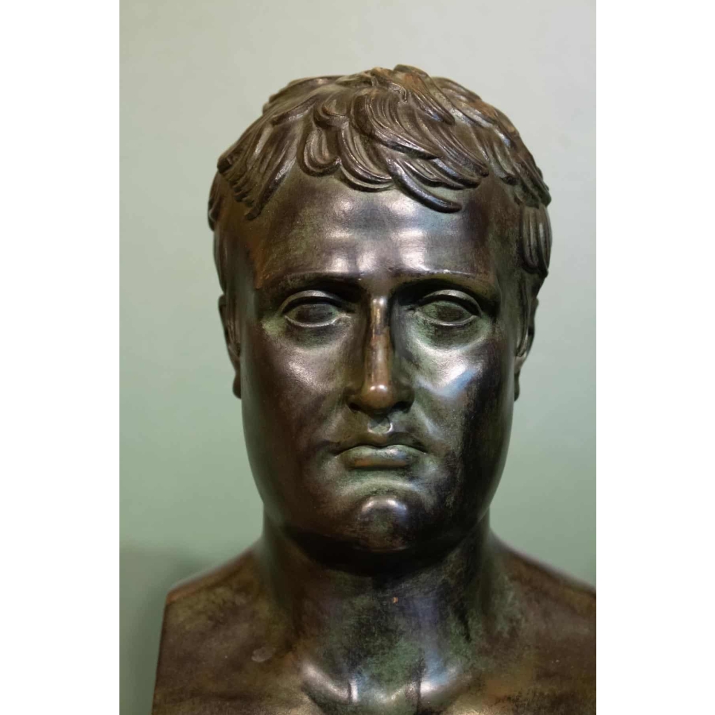 Buste en bronze de Napoléon 1er signé Canova | Biron Buste en bronze de Napoléon 1er signé Canova