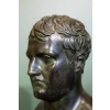 Buste en bronze de Napoléon 1er signé Canova | Biron Buste en bronze de Napoléon 1er signé Canova