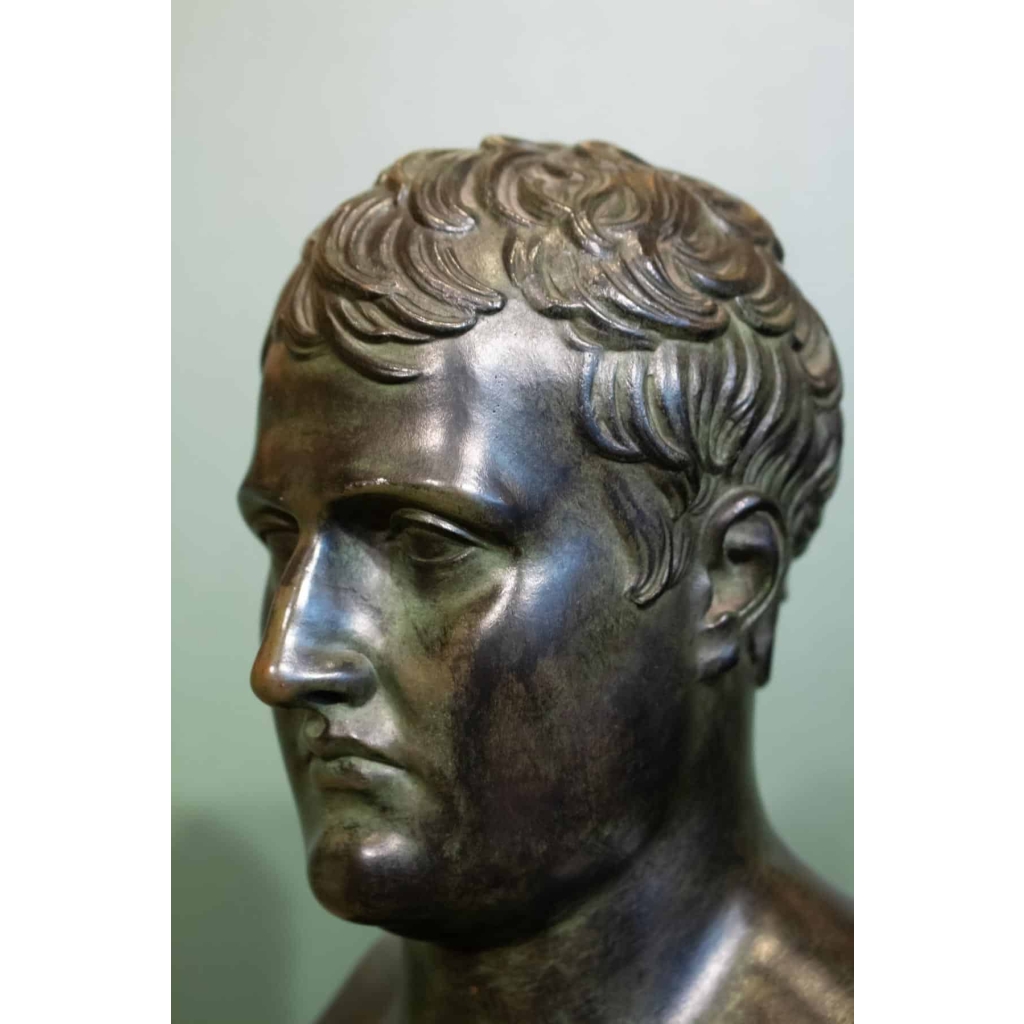Buste en bronze de Napoléon 1er signé Canova | Biron Buste en bronze de Napoléon 1er signé Canova