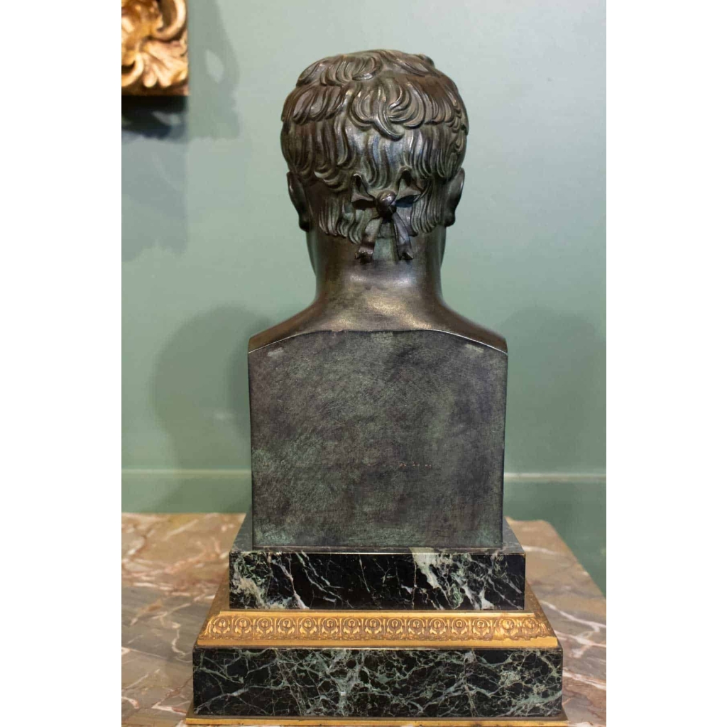 Buste en bronze de Napoléon 1er signé Canova | Biron Buste en bronze de Napoléon 1er signé Canova