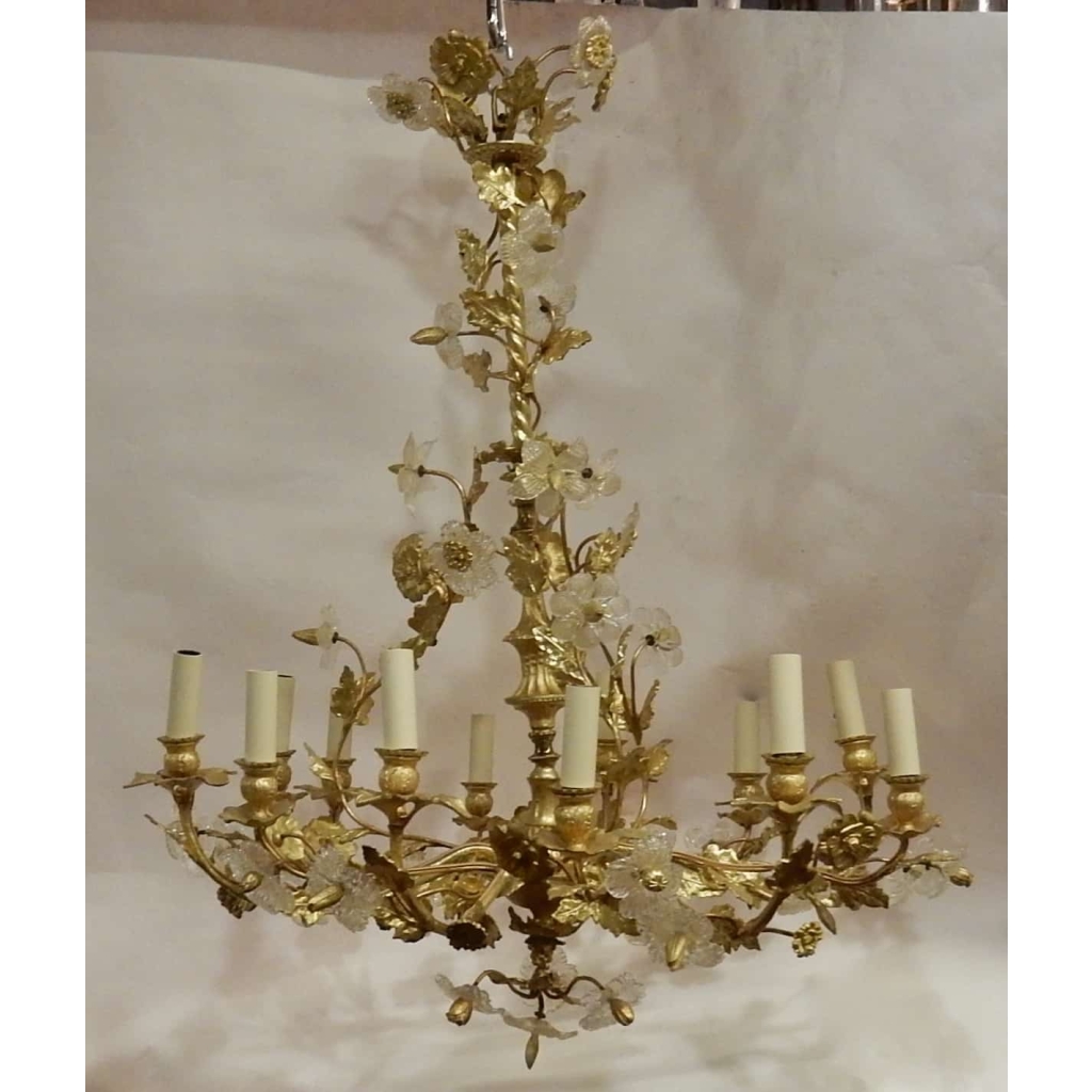 1880′ Lustre en Bronze Doré Décor Floral 12 Lumiéres | Biron 1880' Lustre en Bronze Doré Décor Floral 12 Lumiéres