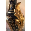 Paire de vases en porcelaine bleu de Sèvres et dorure, anses en porcelaine. Réf: 320. | Biron Paire de vases en porcelaine bleu de Sèvres et dorure, anses en porcelaine. Réf: 320.