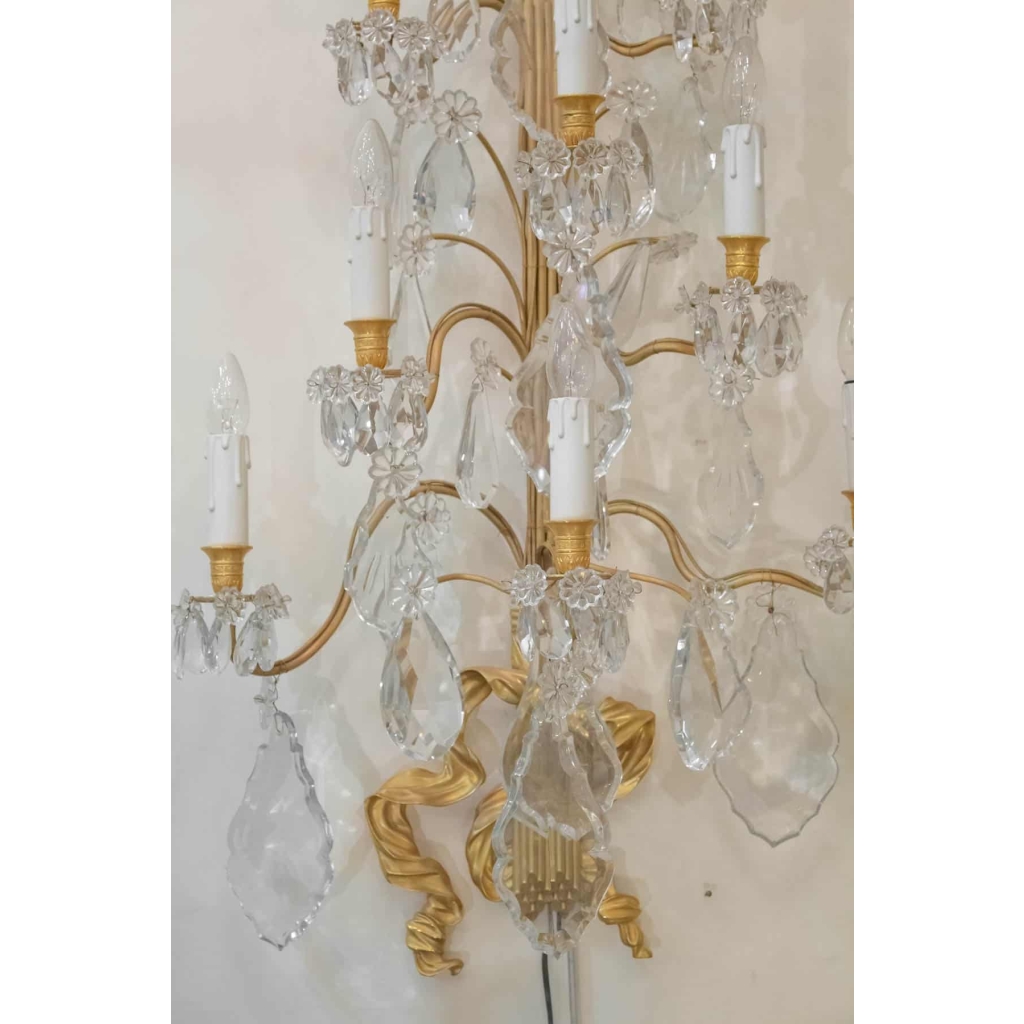 Spectaculaire Paire d’Appliques, 1930-1940, En Bronze Doré Et Pampilles En Cristal | Biron Spectaculaire Paire d'Appliques, 1930-1940, En Bronze Doré Et Pampilles En Cristal