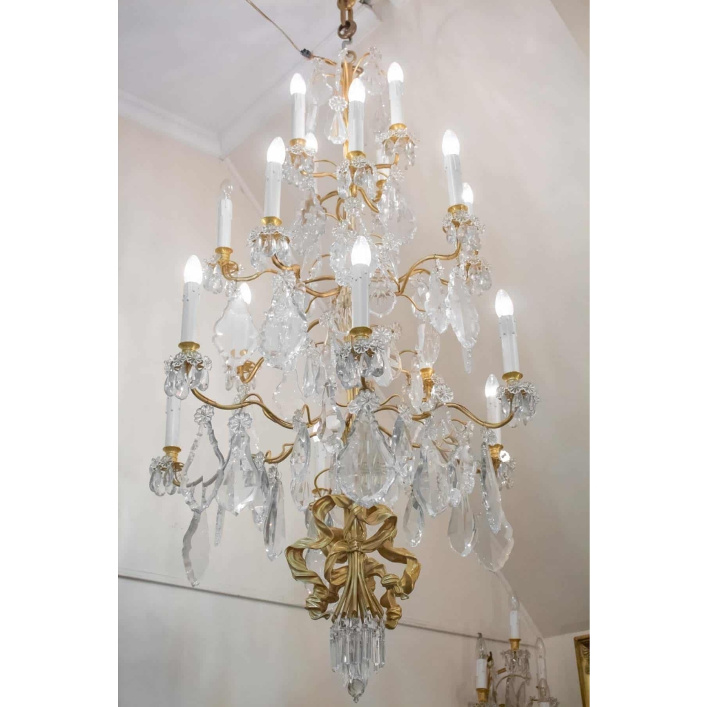 Spectaculaire Paire De Lustres, 1930-1940 En Bronze Doré Et Importantes Pampilles En Cristal | Biron Spectaculaire Paire De Lustres, 1930-1940 En Bronze Doré Et Importantes Pampilles En Cristal