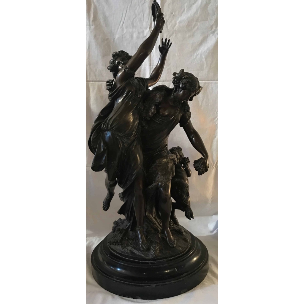 Bronze à patine brune, sur socle de marbre noir, la jeune femme au tambourin. D’après Clodion. Réf: Charles 14. | Biron ||||||||