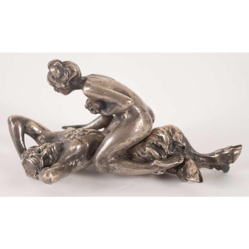 Bronze érotique russe en argent massif, signé. Réf: 156. | Biron Bronze érotique russe en argent massif, signé. Réf: 156.