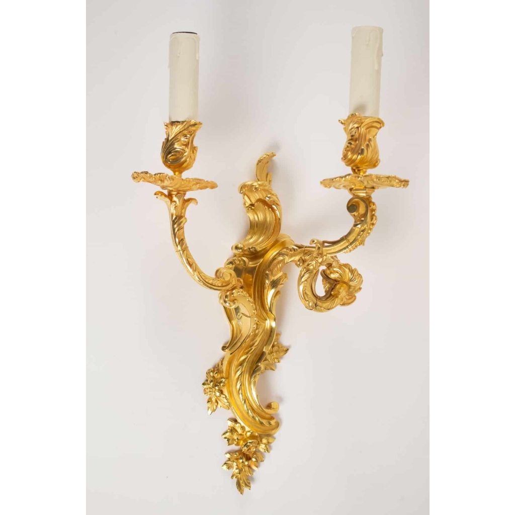 Paire d’appliques de style Louis XV. | Biron Paire d'appliques de style Louis XV.