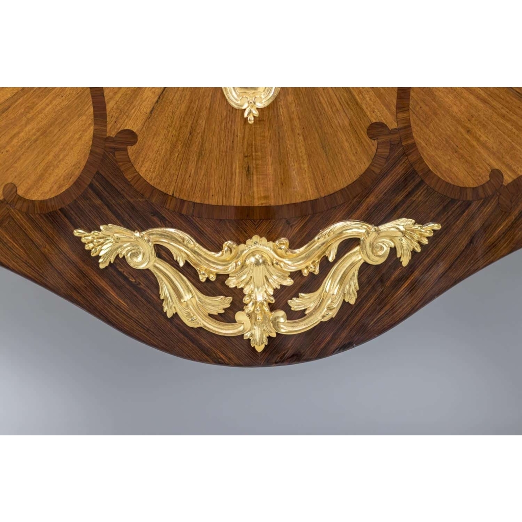 Henry Dasson, Commode marquetée de style Louis XV, avant 1894 | Biron Henry Dasson, Commode marquetée de style Louis XV, avant 1894