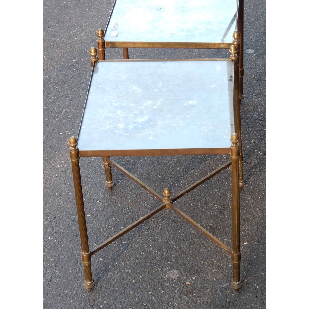 1950/70′ Paire de Bouts de Canapés Bronze Modéle Bambou , Plateau en miroir oxydés vieillis Style Maison Bagués 41 X 32 cm | Biron 1950/70' Paire de Bouts de Canapés Bronze Modéle Bambou , Plateau en miroir oxydés vieillis Style Maison Bagués 41 X 32 cm