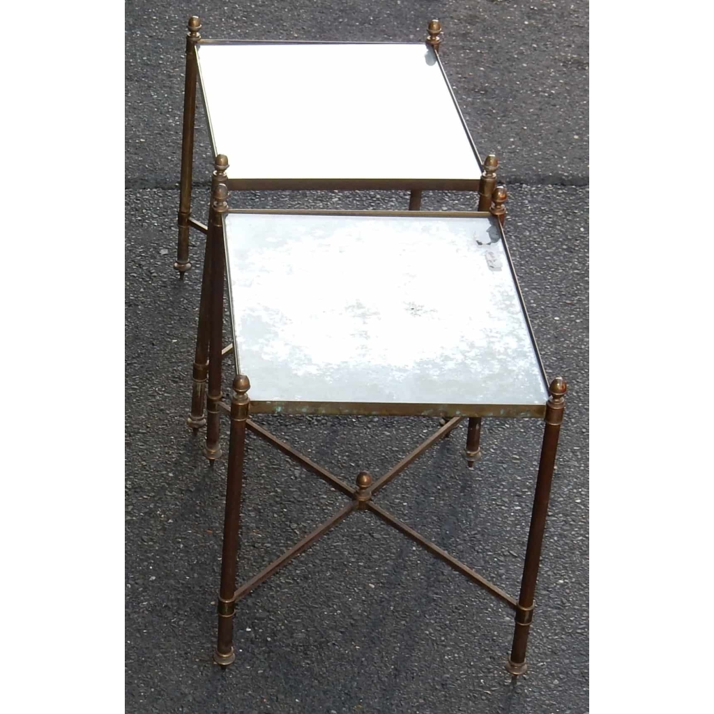 1950/70′ Paire de Bouts de Canapés Bronze Modéle Bambou , Plateau en miroir oxydés vieillis Style Maison Bagués 41 X 32 cm | Biron 1950/70' Paire de Bouts de Canapés Bronze Modéle Bambou , Plateau en miroir oxydés vieillis Style Maison Bagués 41 X 32 cm