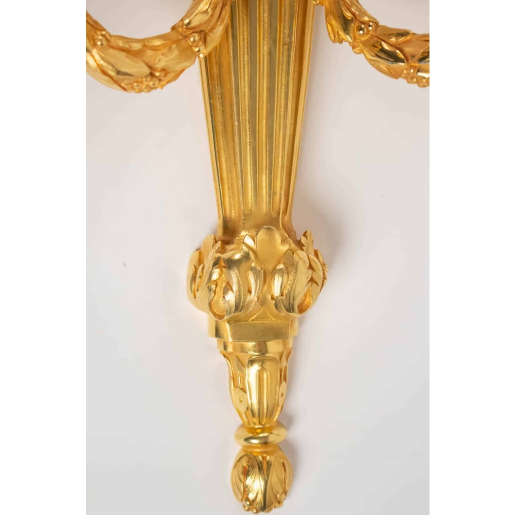 Paire d’appliques de style Louis XVI. | Biron Paire d'appliques de style Louis XVI.
