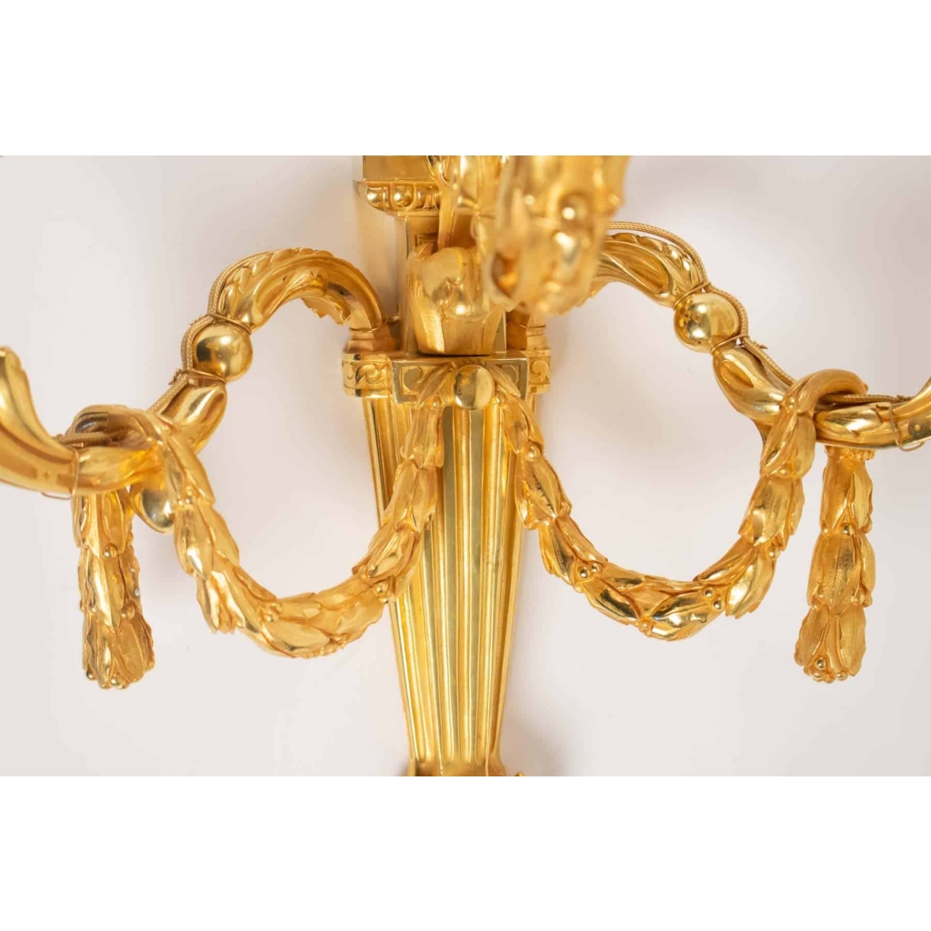 Paire d’appliques de style Louis XVI. | Biron Paire d'appliques de style Louis XVI.