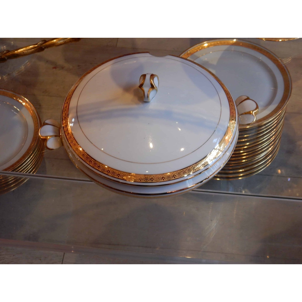 1900′ Service Limoges RS 70 Piéce | Biron 1900' Service Limoges RS 70 Piéce