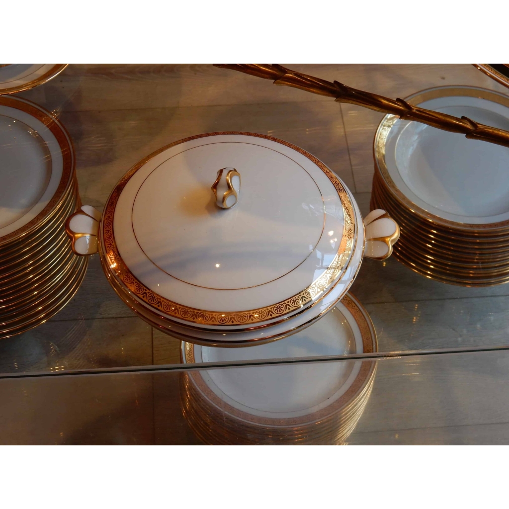 1900′ Service Limoges RS 70 Piéce | Biron 1900' Service Limoges RS 70 Piéce