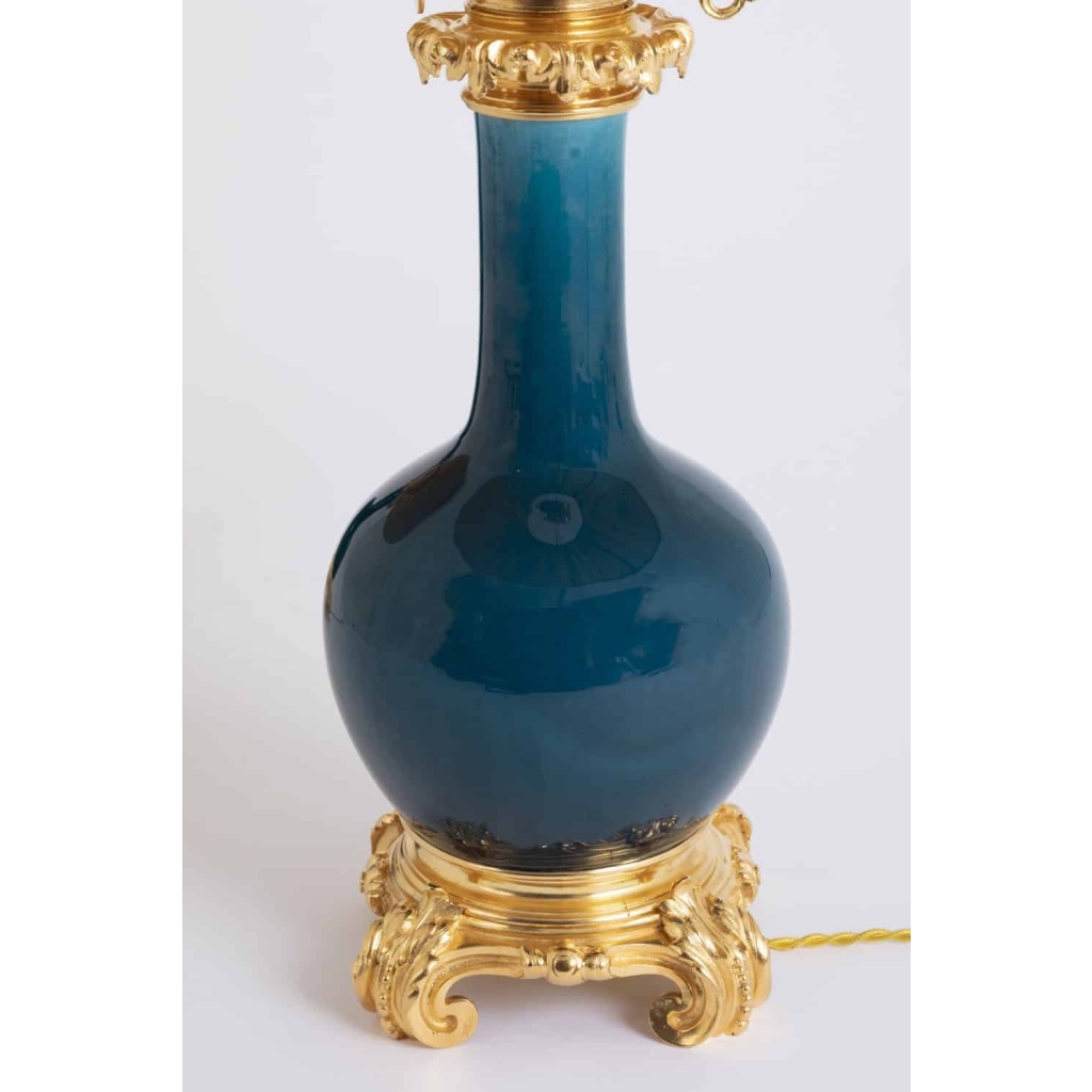 Théodore Deck, Paire de lampes en porcelaine bleue, vers 1880