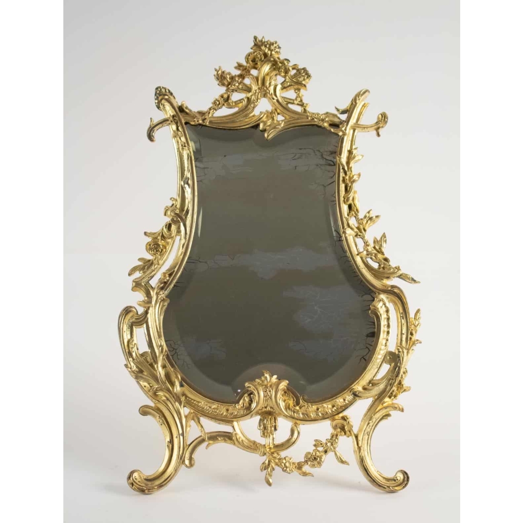 Miroir De Table En Bronze Doré d’Origine, d’époque Napoléon III, Style Louis XV, 19ème Siècle | Biron Miroir De Table En Bronze Doré d'Origine, d'époque Napoléon III, Style Louis XV, 19ème Siècle