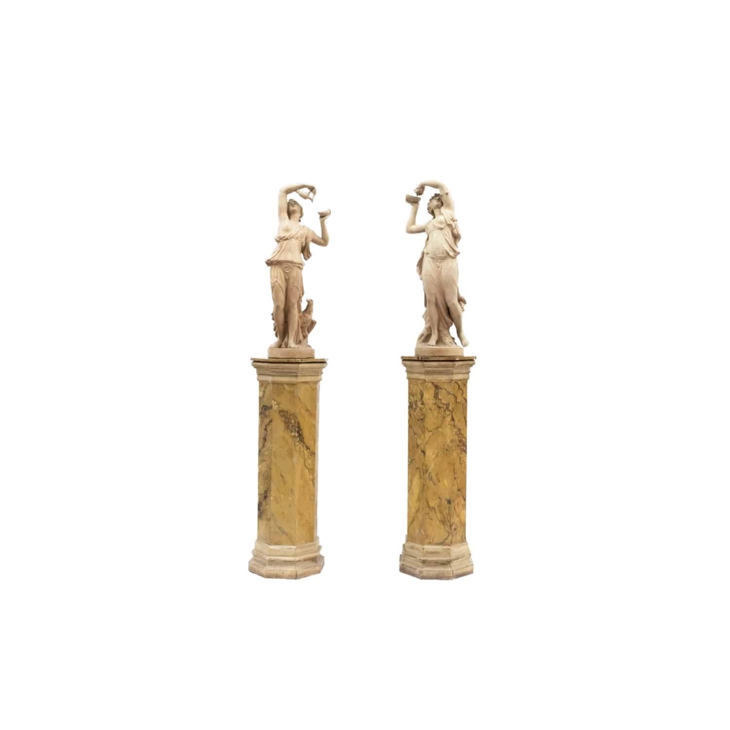 Paire de nymphes sculptées en terre cuite, 1880-1905 | Biron ||||||||||