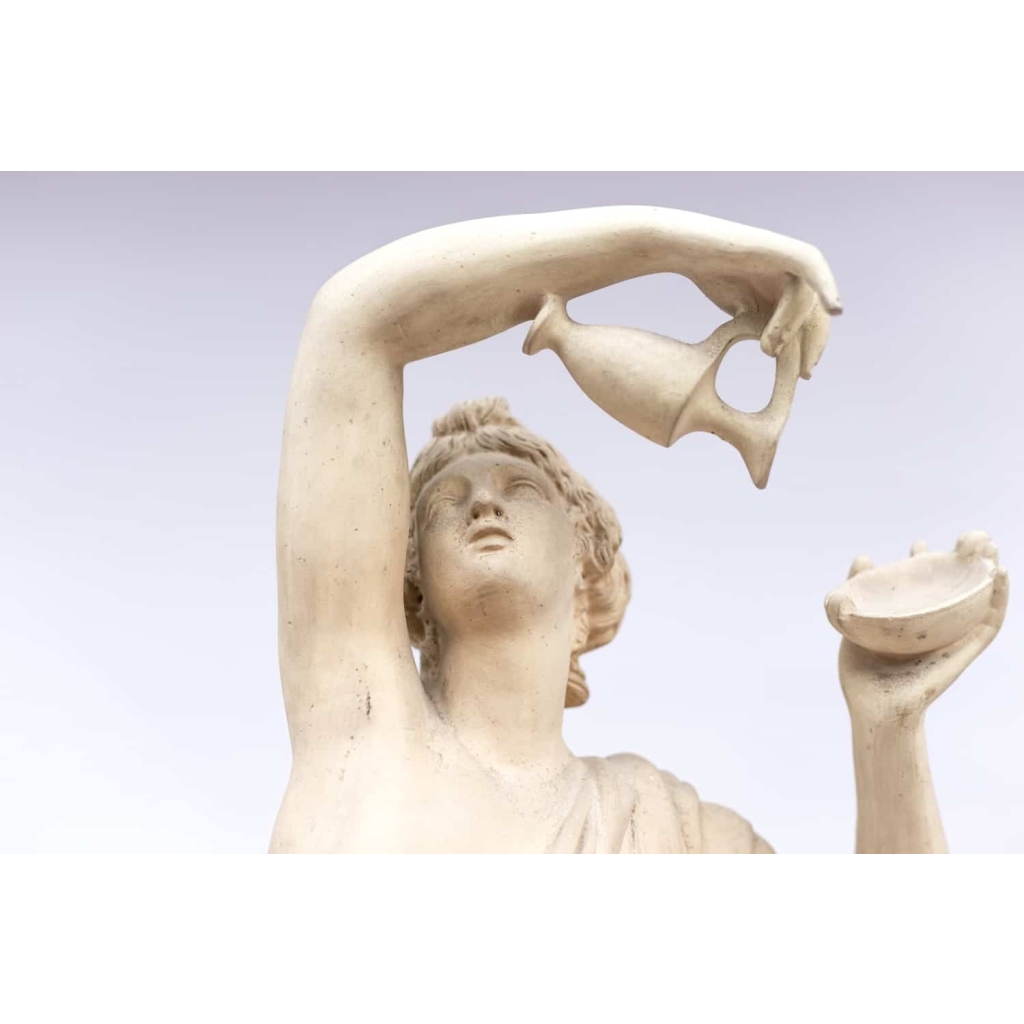 Paire de nymphes sculptées en terre cuite, 1880-1905 | Biron Paire de nymphes sculptées en terre cuite, 1880-1905