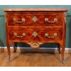 Paire de commodes de style Régence en marqueterie. Fin XIX ème