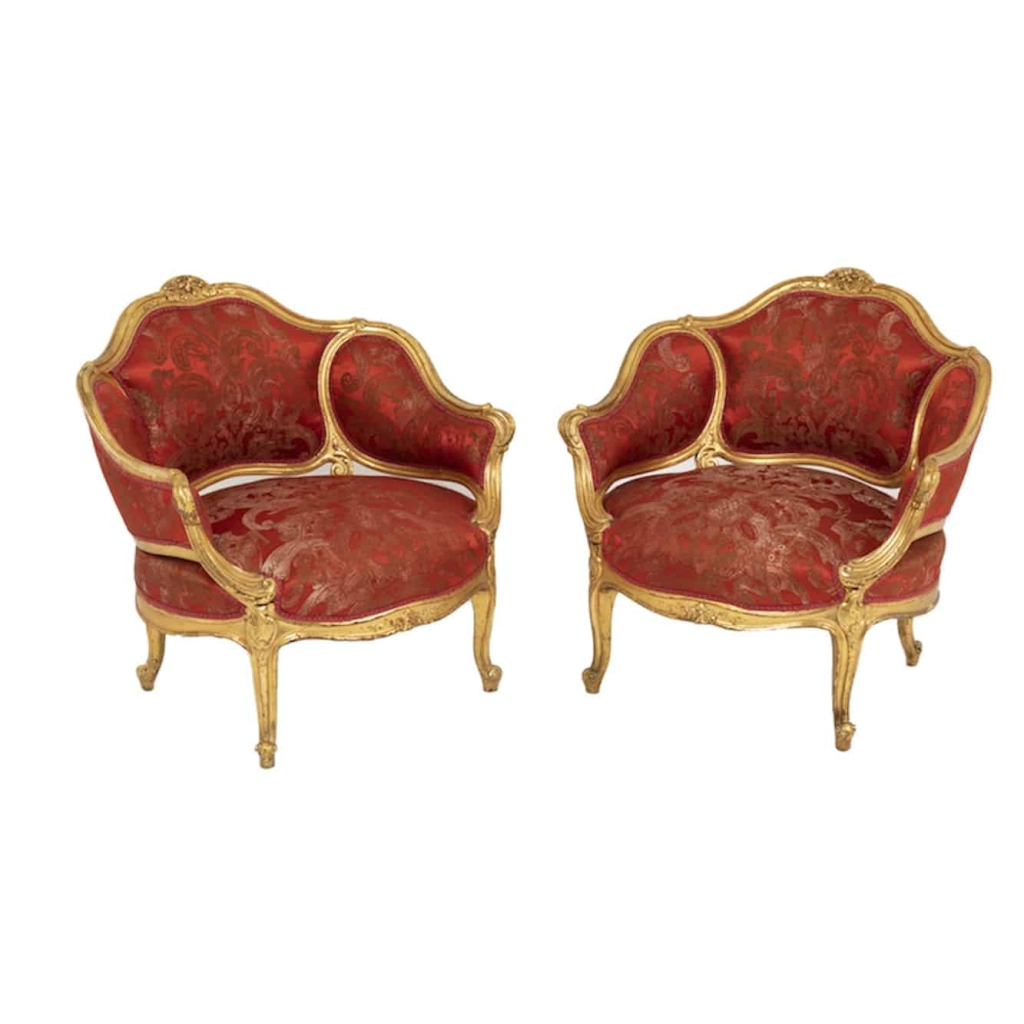 Paire de bergères basses de style Louis XV en bois doré, vers 1880 | Biron ||||||||||||