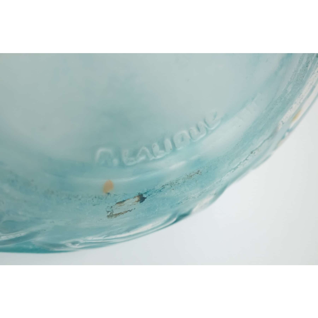 René Lalique Opalescent Vase « Perruches » | Biron René Lalique Opalescent Vase "Perruches"