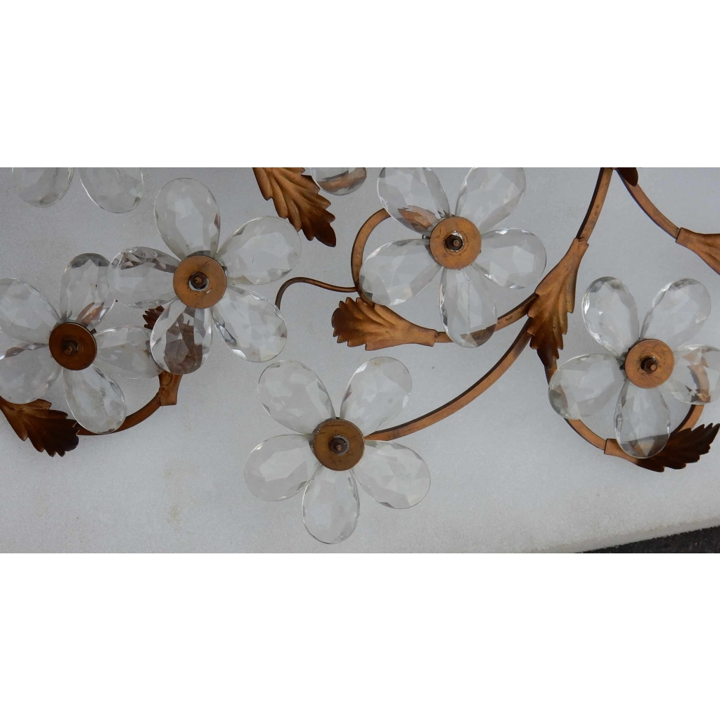 1970′ Plafonnier ou Applique à Décor de Fleurs et Feuilles en Métal Doré Style Maison Bagués Feuilles en Verre | Biron 1970' Plafonnier ou Applique à Décor de Fleurs et Feuilles en Métal Doré Style Maison Bagués Feuilles en Verre