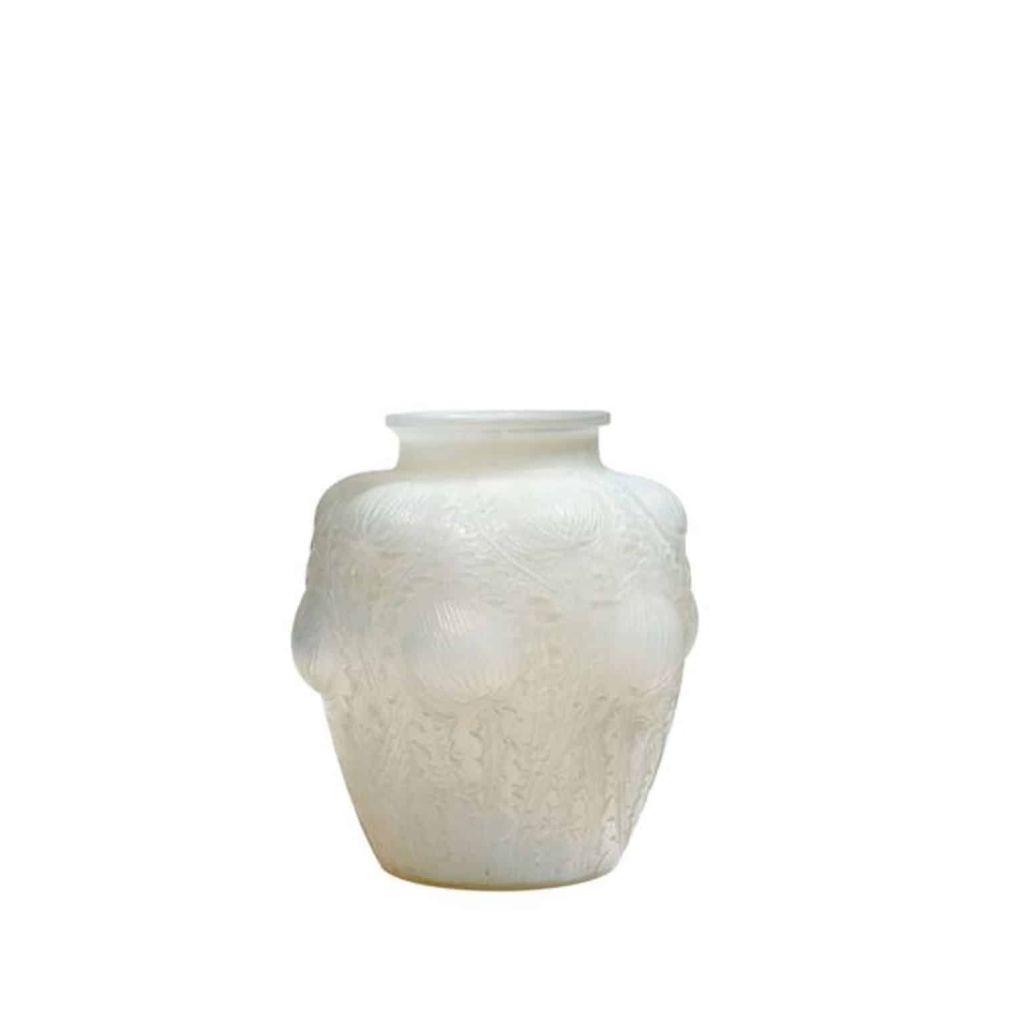 RENÉ LALIQUE (1860-1945) Vase «Domrémy» Opalescent | Biron |