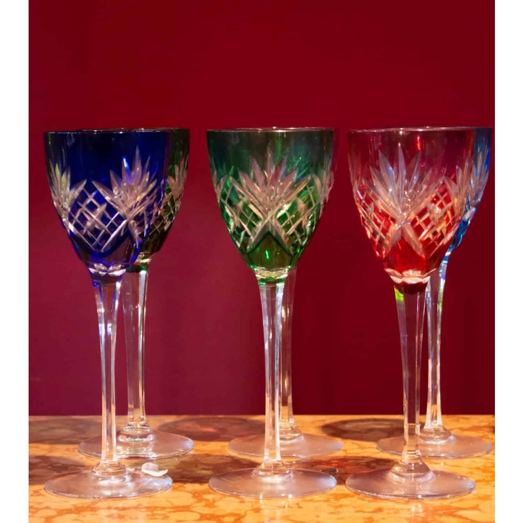 Série de 12 verres à vin du Rhin en cristal de Saint Louis modèle Chantilly | Biron Série de 12 verres à vin du Rhin en cristal de Saint Louis modèle Chantilly