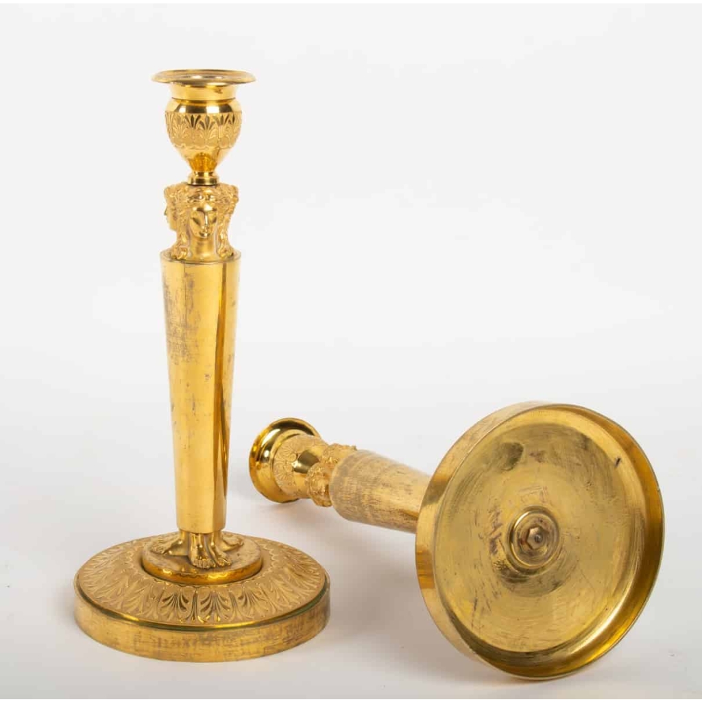 Paire de bougeoirs modele de Claude GALLE