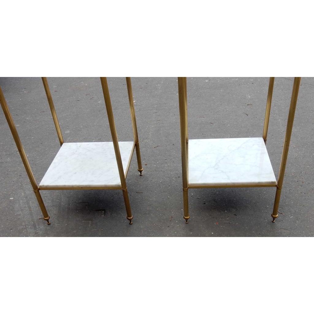 1950/70' Paire d'Etagères en Laiton à 2 Niveaux Maison Bagués Plateaux Marbre Blanc Veiné 33 X 33 cm
