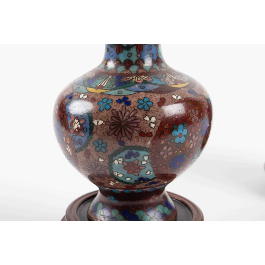 Paire De Vases En Bronze Cloisonné, Chine, XIXème Siècle | Biron Paire De Vases En Bronze Cloisonné, Chine, XIXème Siècle
