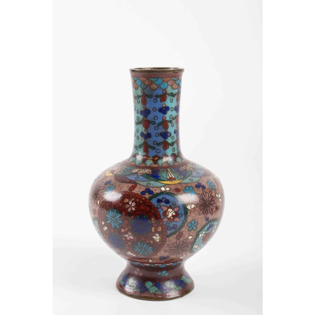 Paire De Vases En Bronze Cloisonné, Chine, XIXème Siècle | Biron Paire De Vases En Bronze Cloisonné, Chine, XIXème Siècle