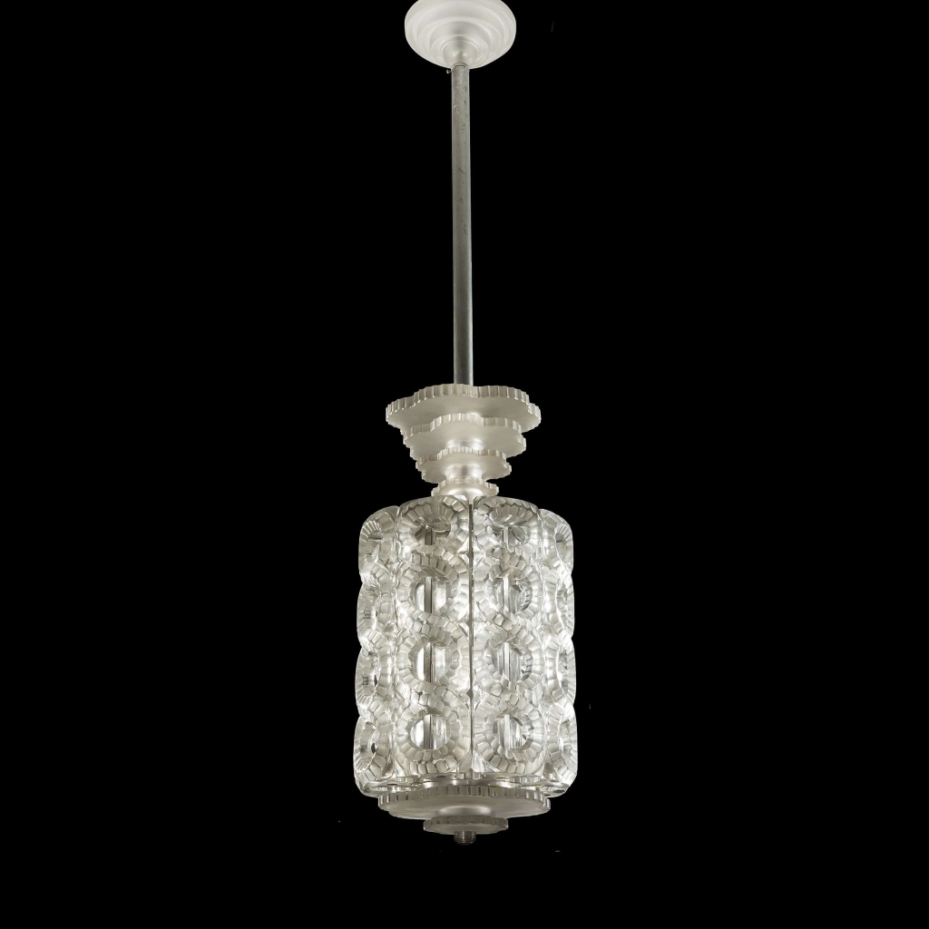 MARC LALIQUE (1900-1977) « Séville » Applique . | Biron MARC LALIQUE (1900-1977) "Séville" Applique .