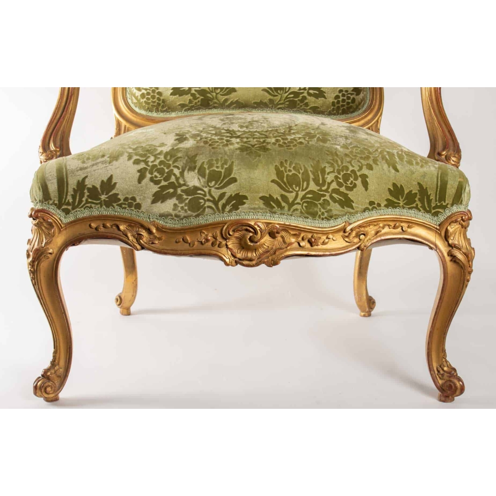 Paire De Fauteuils De Style Louis XV Bois Doré | Biron Paire De Fauteuils De Style Louis XV Bois Doré