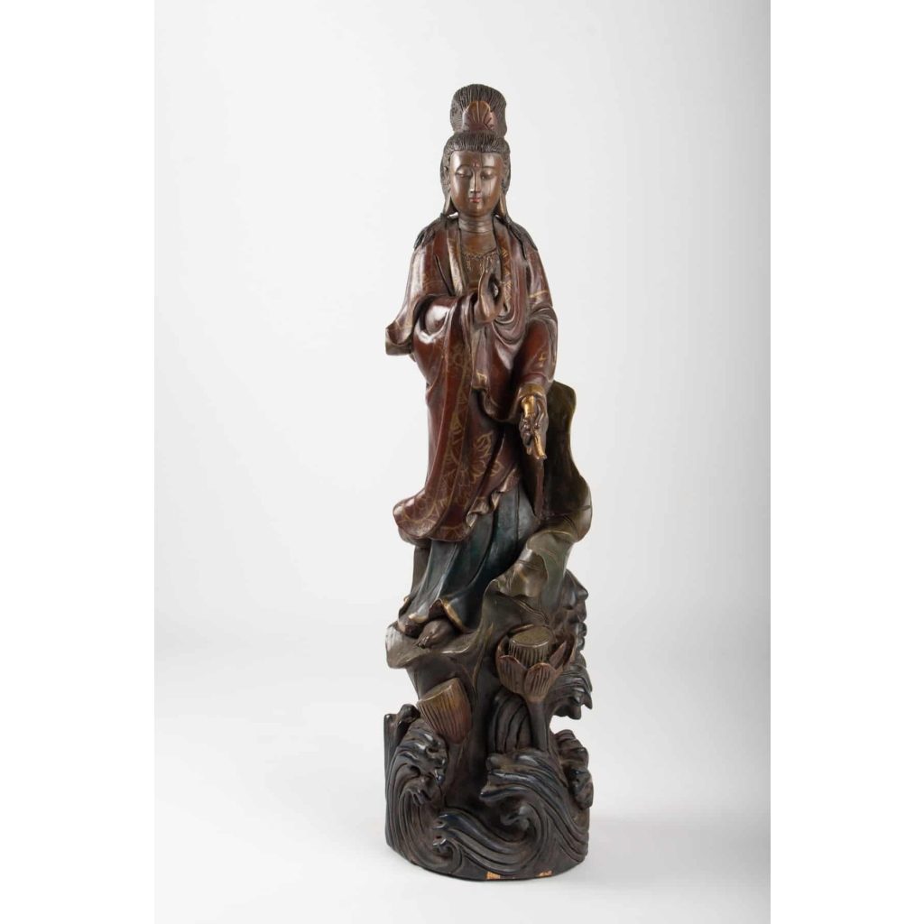 Guanyin en Bois Sculpté et Polichromie, Chine | Biron Guanyin en Bois Sculpté et Polichromie, Chine
