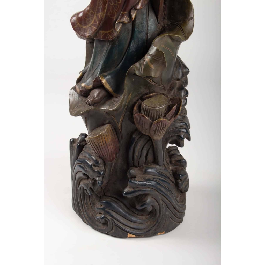 Guanyin en Bois Sculpté et Polichromie, Chine | Biron Guanyin en Bois Sculpté et Polichromie, Chine
