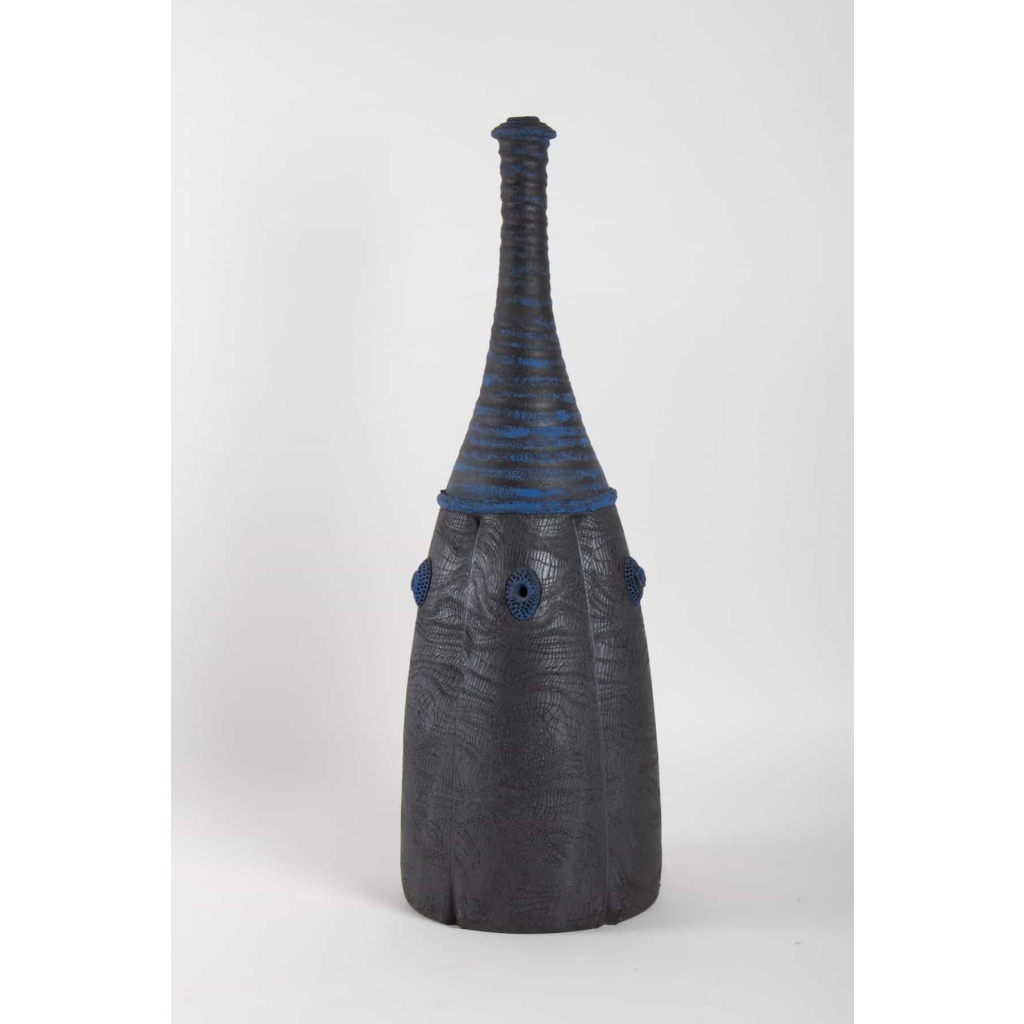 Bouteille noire par Emmanuel Peccatte ( 1974 – 2015 ), céramique contemporaine | Biron ||||