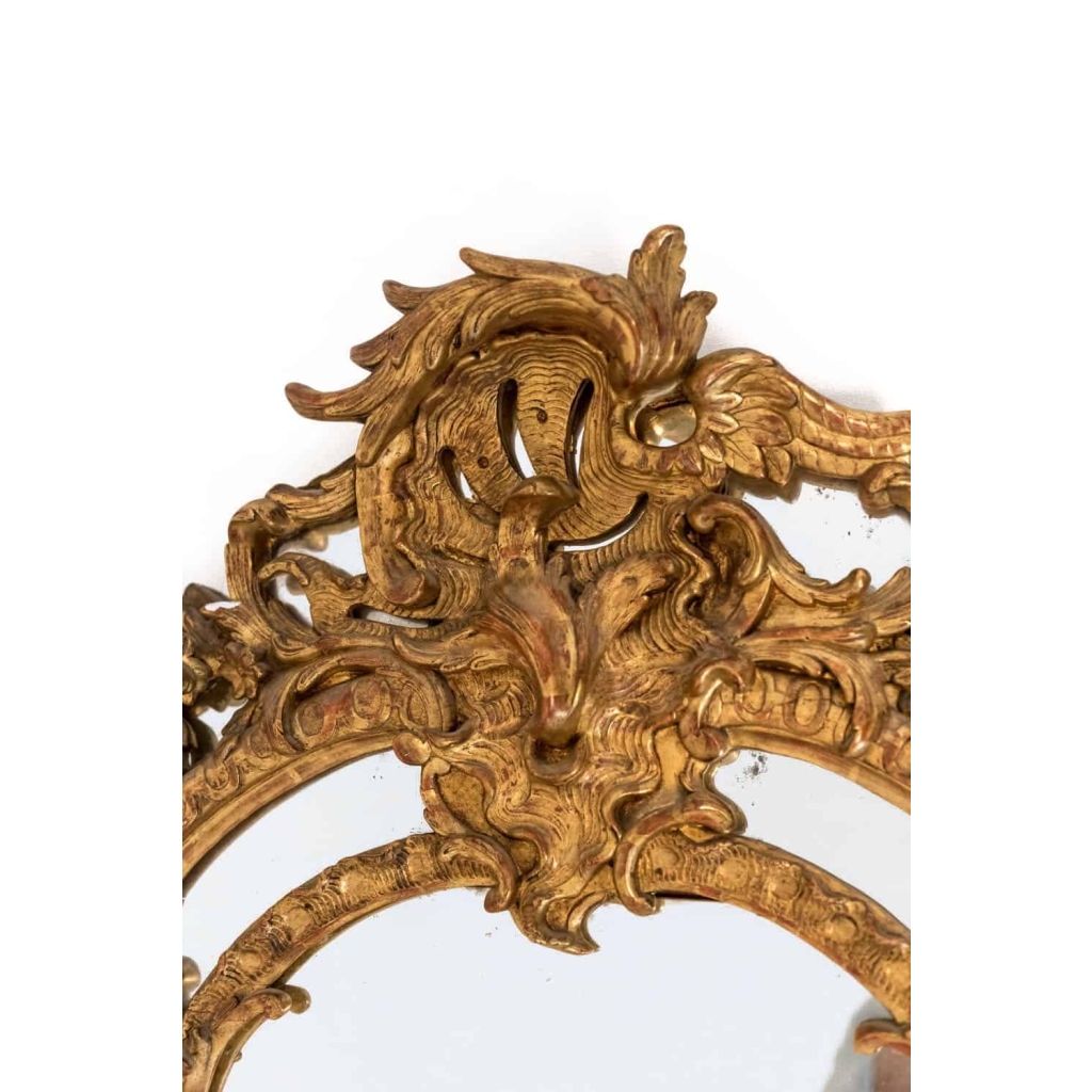 Grand miroir Régence à parcloses en bois doré, XVIIIème siècle | Biron Grand miroir Régence à parcloses en bois doré, XVIIIème siècle