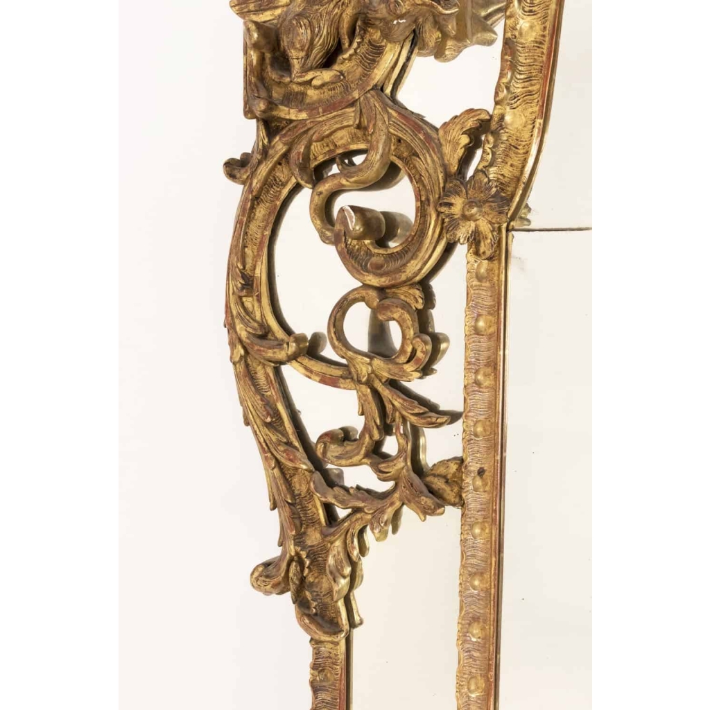 Grand miroir Régence à parcloses en bois doré, XVIIIème siècle | Biron Grand miroir Régence à parcloses en bois doré, XVIIIème siècle