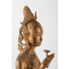 Déesse Indonésienne en Métal Doré Tenant une Fleur de Lotus, 1920-1940 | Biron Déesse Indonésienne en Métal Doré Tenant une Fleur de Lotus, 1920-1940