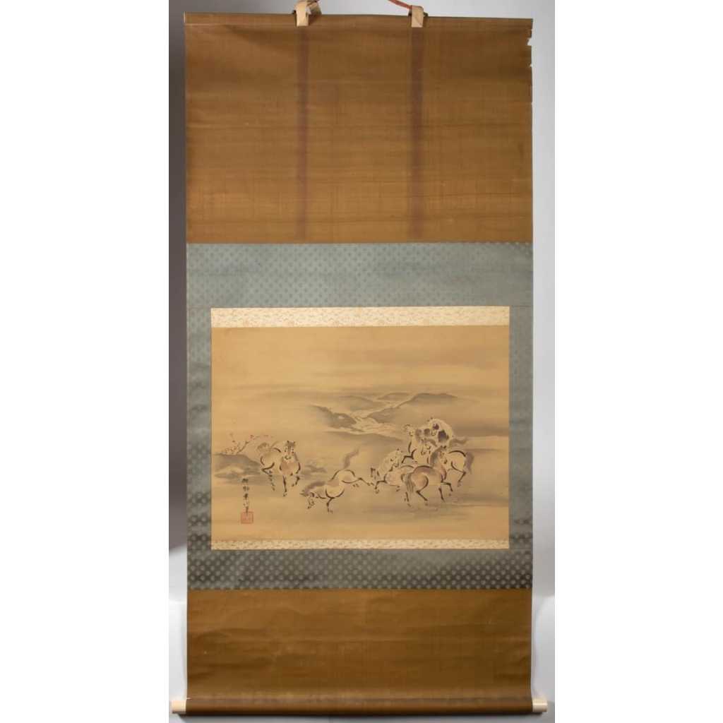 Kano Akinobu (狩野章信 – connu sous le nom de Kano Shoshin, Taigensai – 大玄齋- ou Sosen – 素川), Japon 1763 – 1826, Peinture de Chevaux en Liberté à Cote d’une Rivière, Kakemono (Rouleau Suspendu), Peinture sur Papier | Biron Kano Akinobu (狩野章信 – connu sous le nom de Kano Shoshin, Taigensai - 大玄齋- ou Sosen - 素川), Japon 1763 – 1826, Peinture de Chevaux en Liberté à Cote d’une Rivière, Kakemono (Rouleau Suspendu), Peinture sur Papier